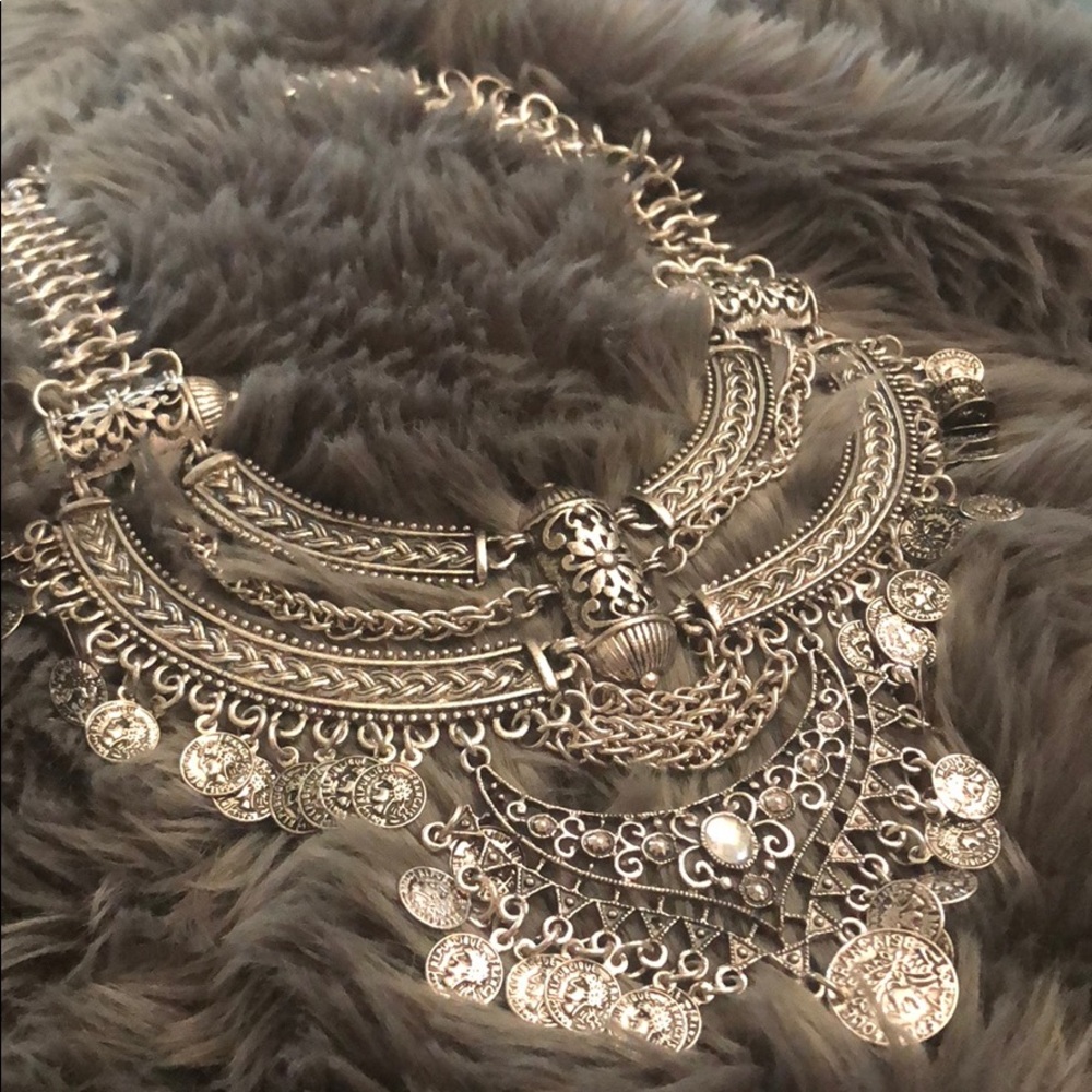 New tribal necklace, great for festivals